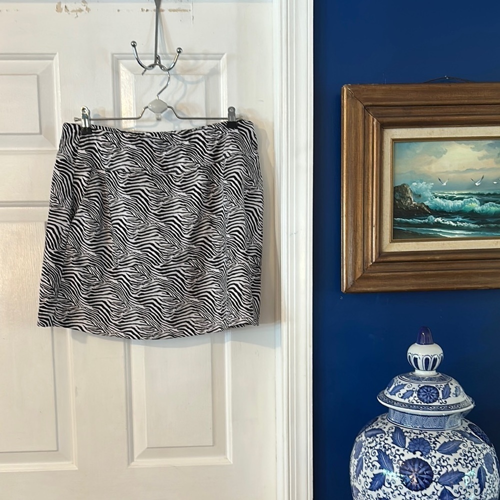 Women’s Tail Tech Performs Black & White Zebra Print Golf Tennis Athletic Skort